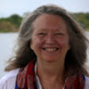 Meet your Posher, Leeann